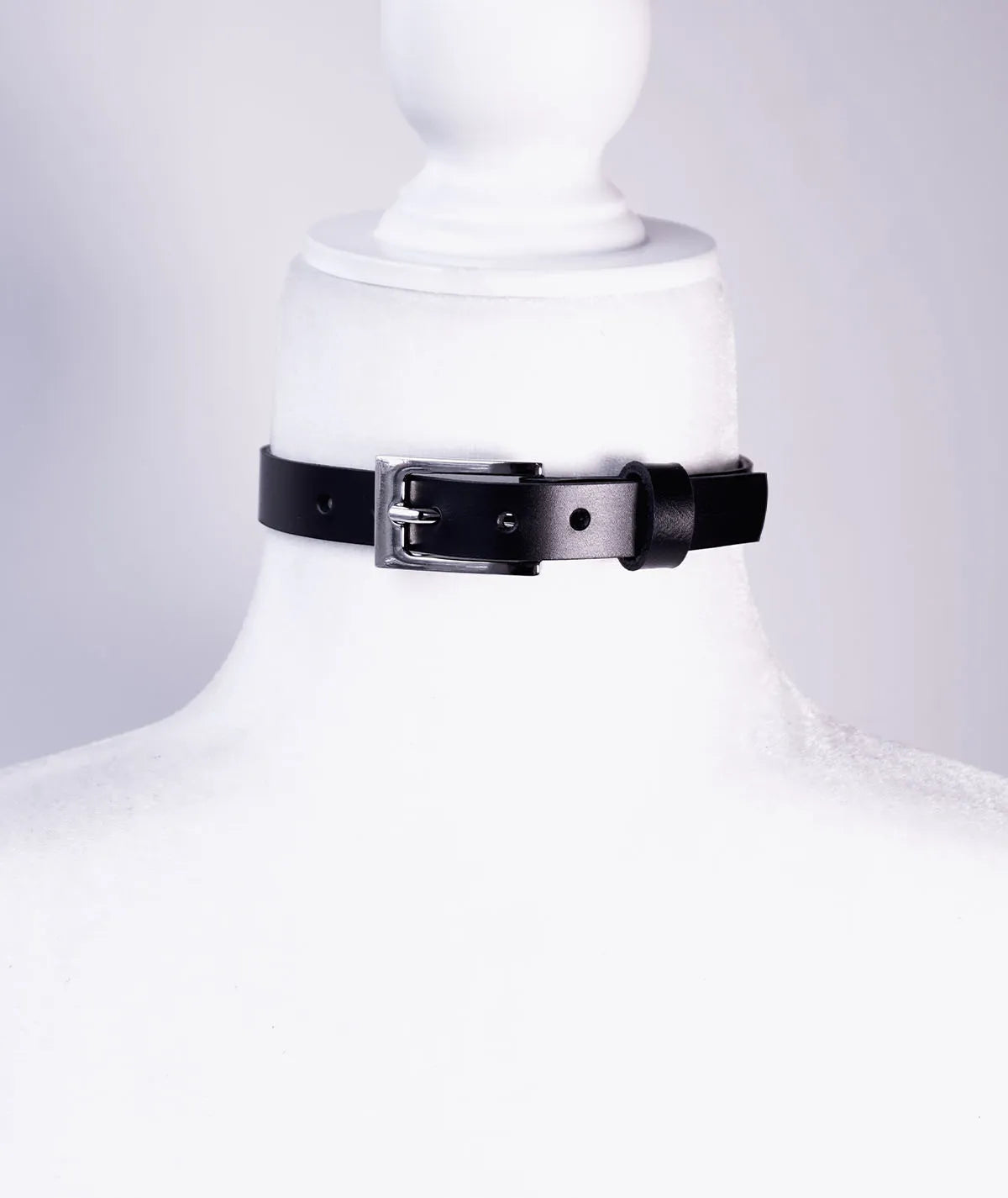 Thin choker strap