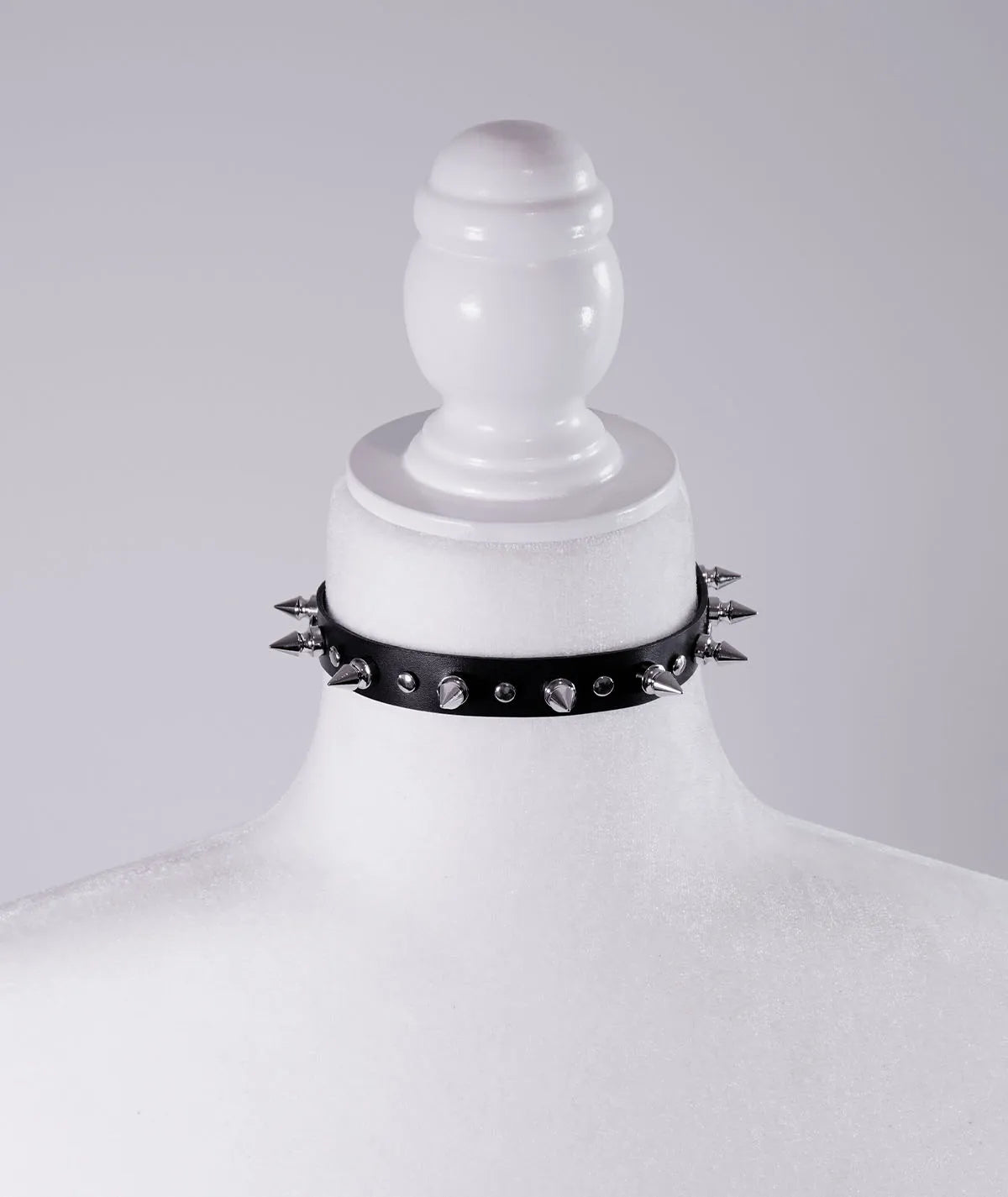 Kaos choker